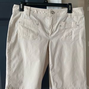 Inc women’s beige shorts size 8